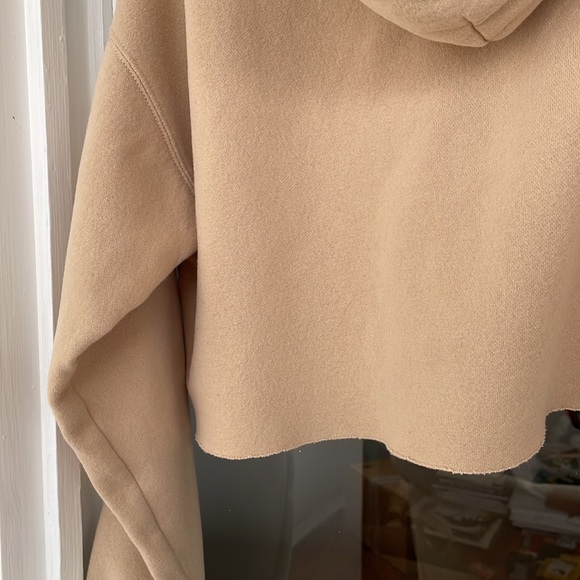 Urban Outfitters tan cropped hoodie - Picture 4 of 9